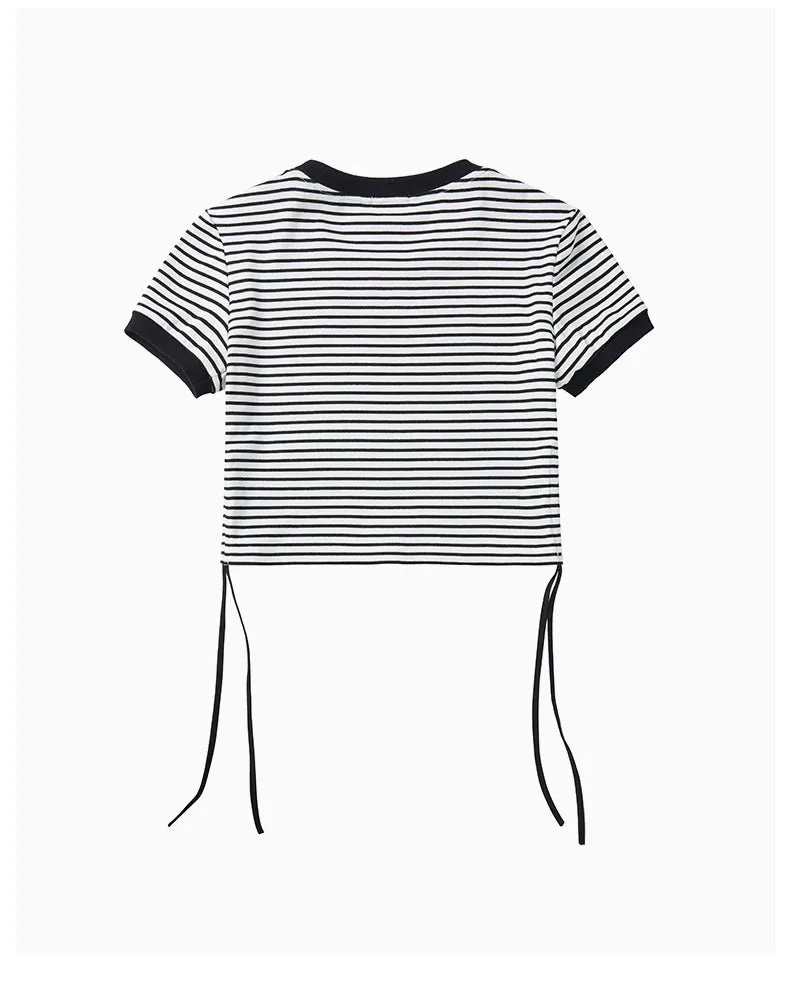 Black and White Striped Patch Logo Short-Sleeved T-Shirt