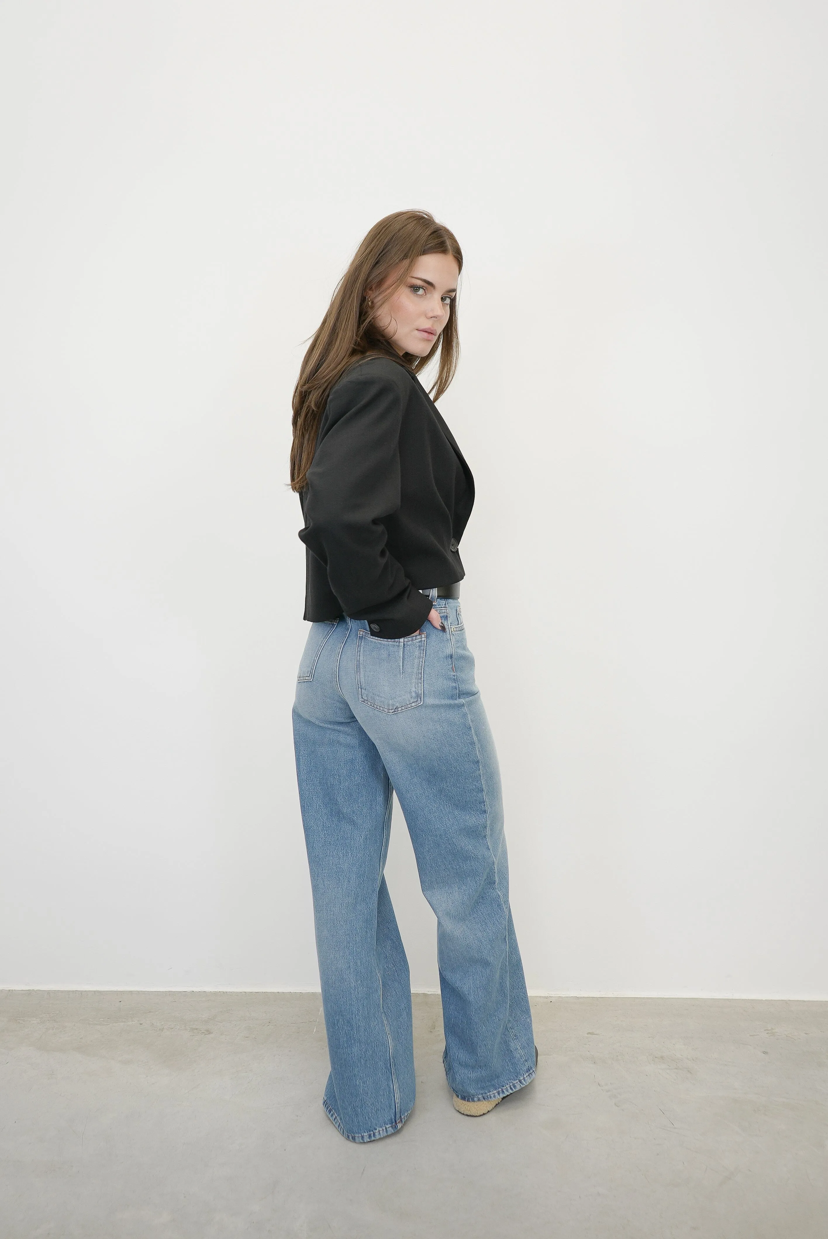 CHER CROPPED LOOSE FIT BLAZER