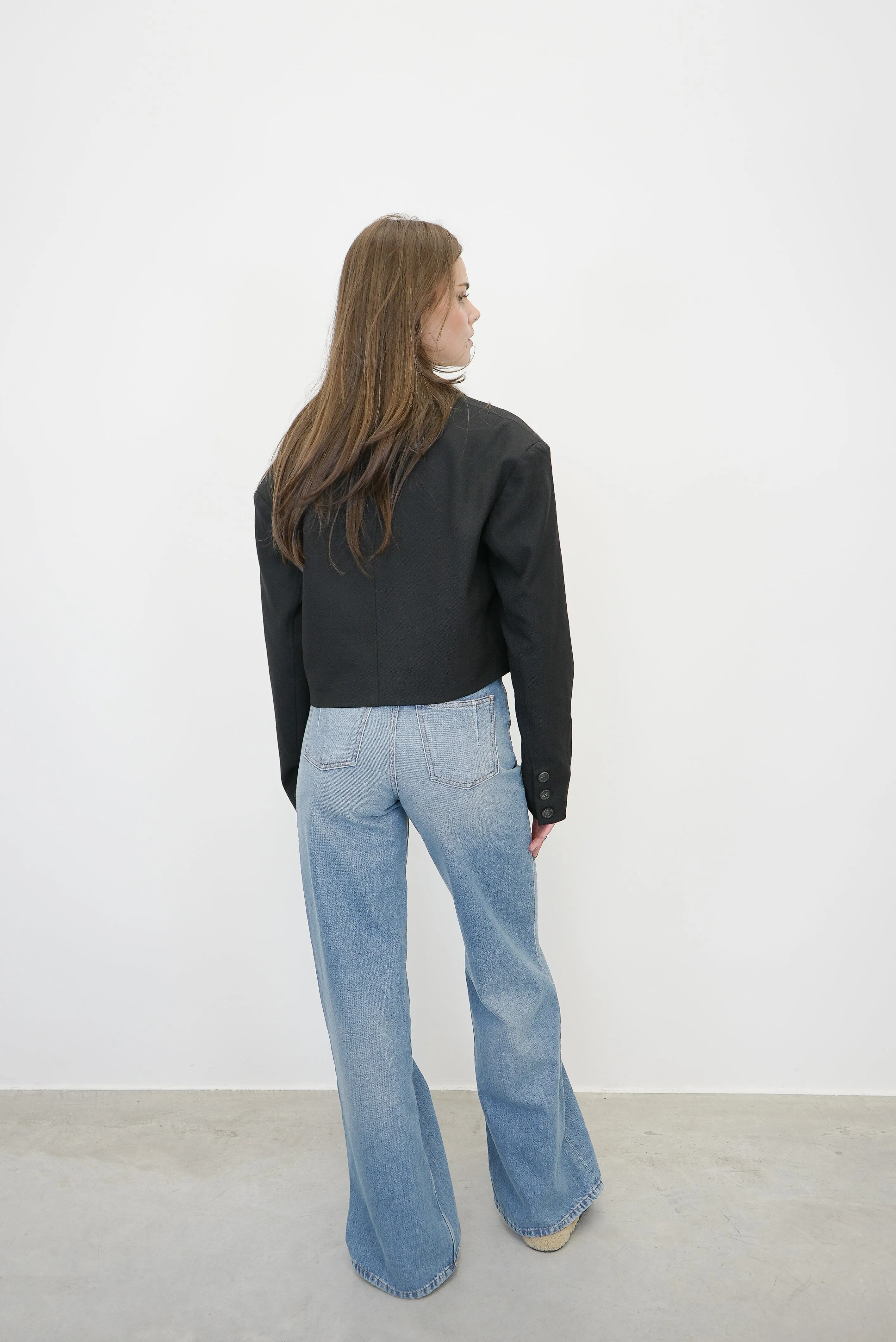 CHER CROPPED LOOSE FIT BLAZER