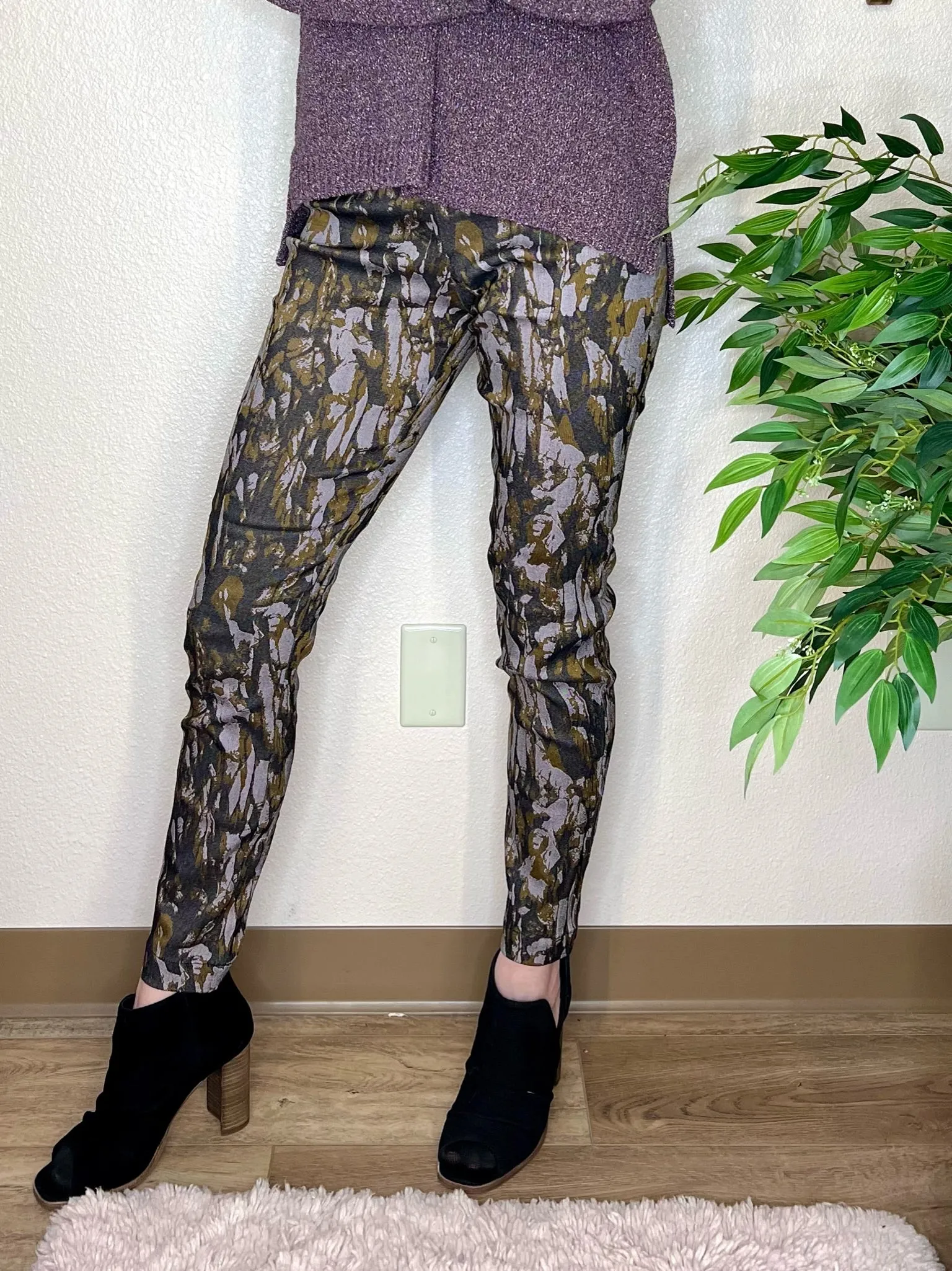 Lavender Jacquard Fold Over Pants