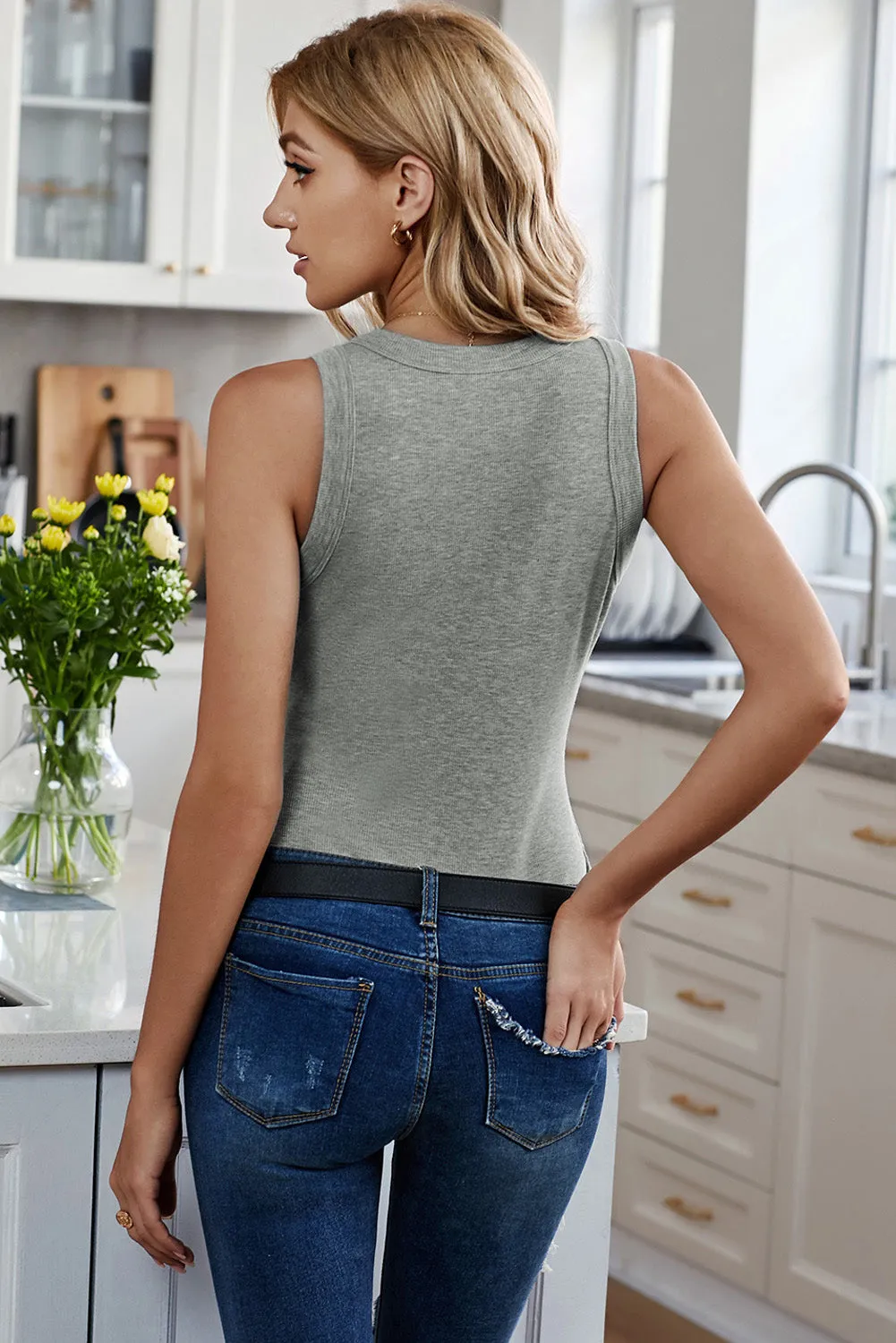 Solid White/Black/Gray/Khaki Round Neck Ribbed Tank Top